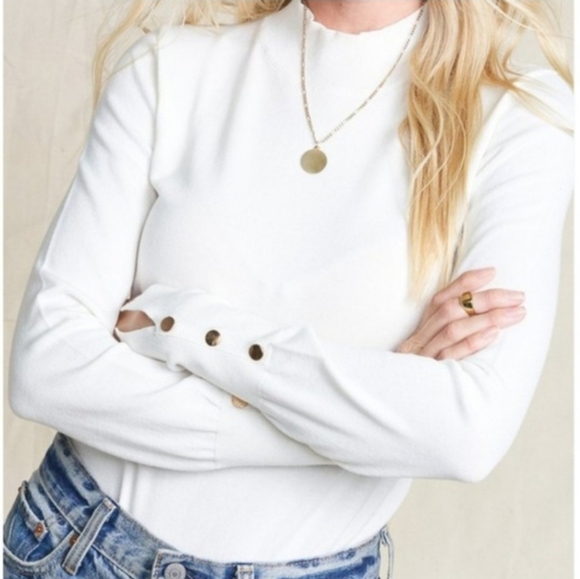 LA MIEL Tops - LA MIEL White Mock Neck Slim Fit Long Sleeve Knit